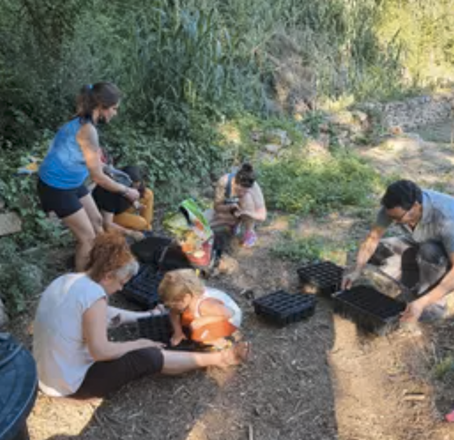 Benabarre (Huesca) recupera antiguos huertos sin cultivar en un proyecto de medioambiental financiado por la DPH