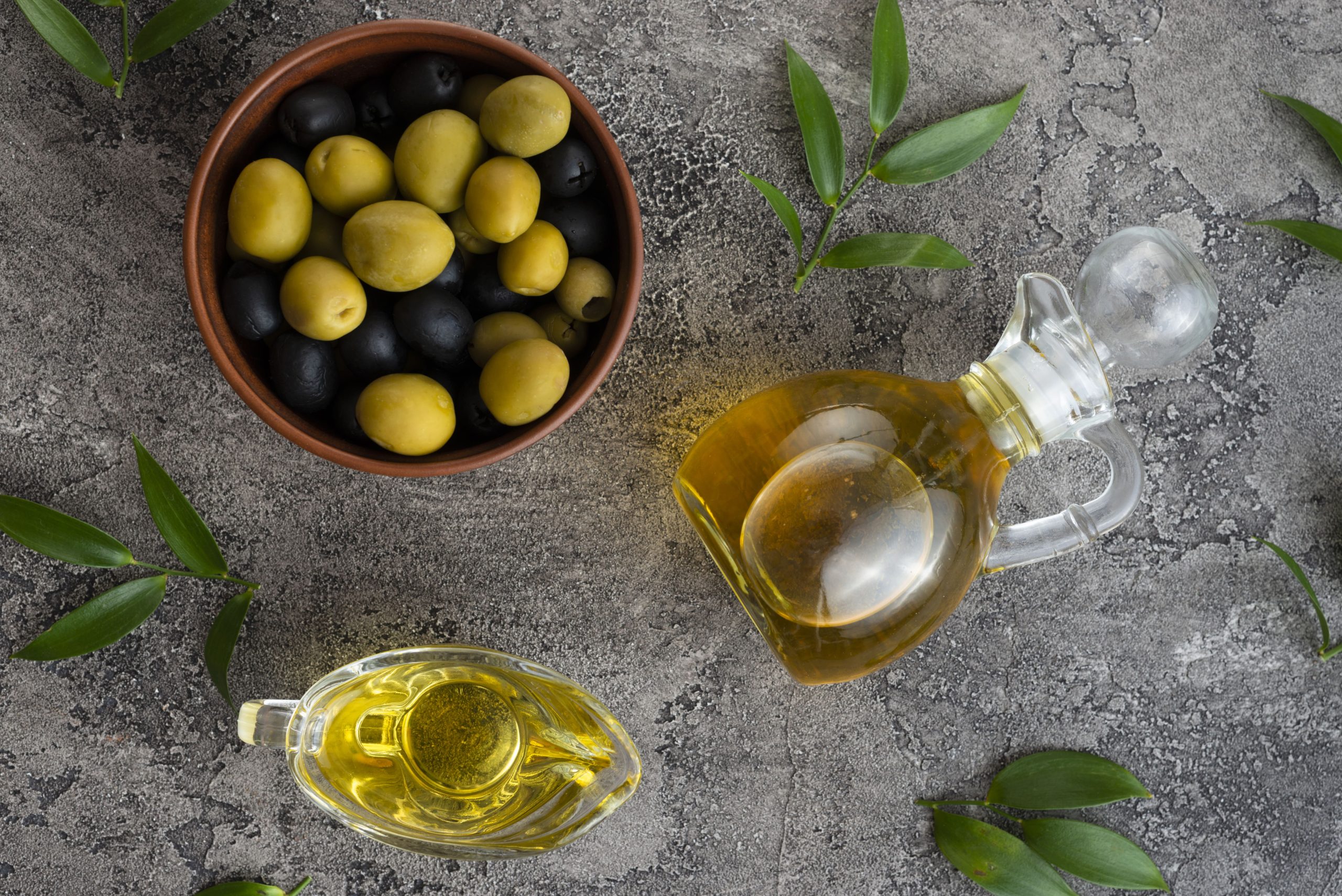 El Gobierno bajará el IVA al 0% para el aceite de oliva a partir de julio